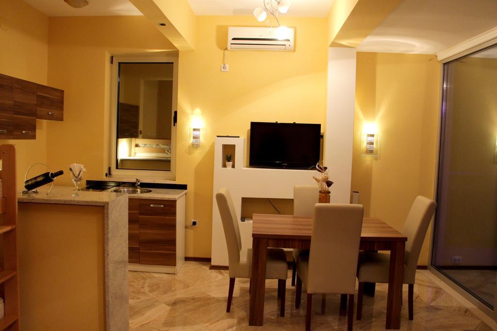 Crystal Apartments Ulcinj Exterior photo